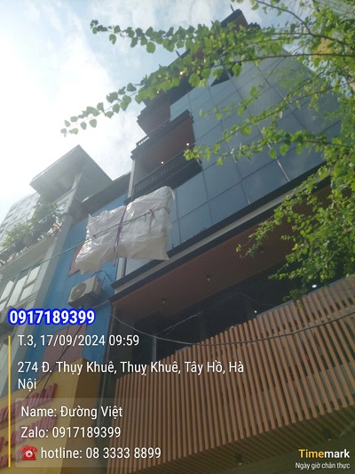 Dịch vụ kéo cẩu mặt bàn gỗ lên cao